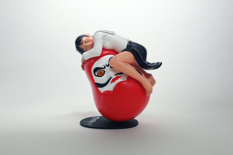 Toshio Saeki "Ureshidaruma Statue" (Limited 100 pieces)